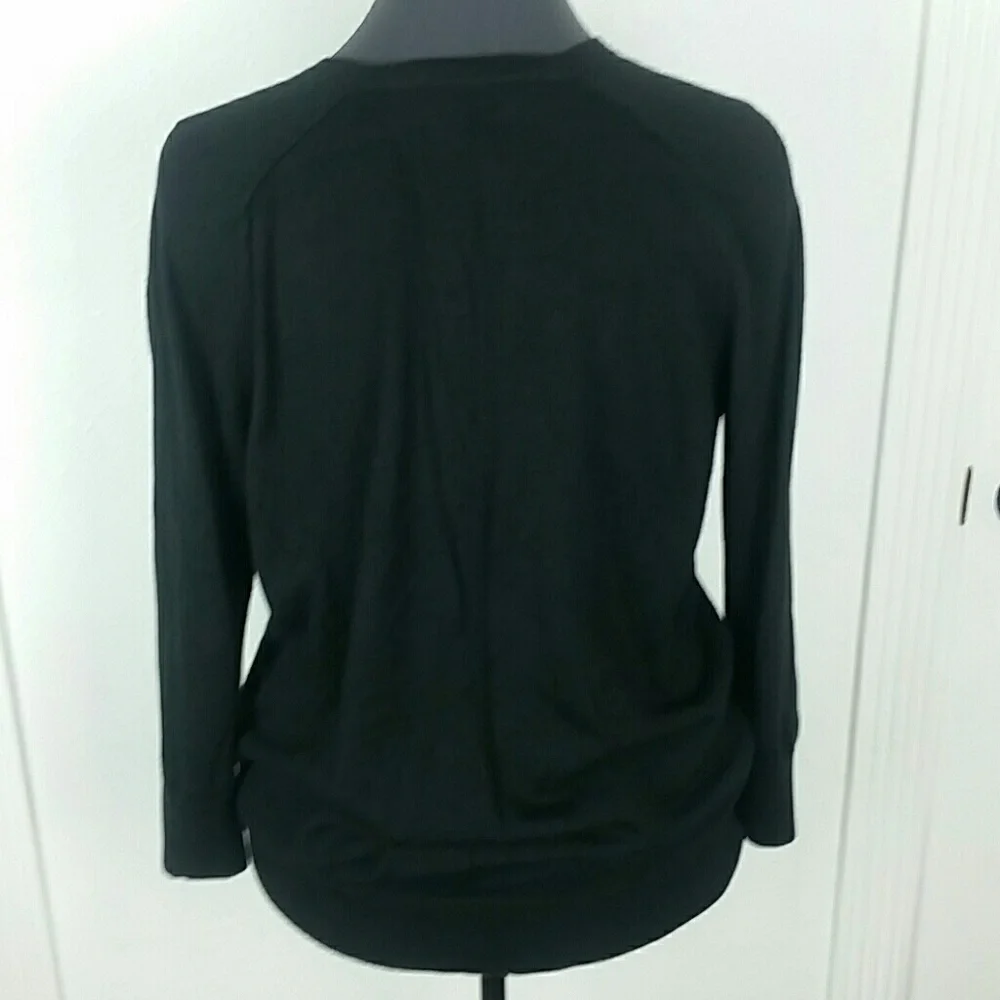 ANN TAYLOR LOFT l Black knit V neck pullover B5